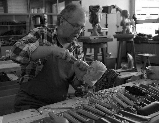 2002-08-098-7743-03a