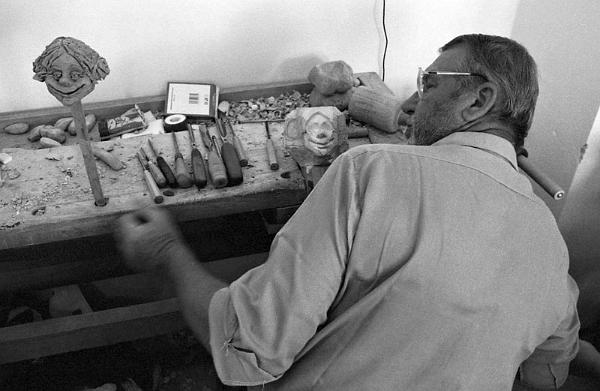 2002-08-098-7743-04a