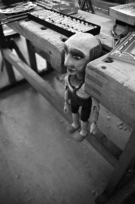 2002-08-099-7744-25a